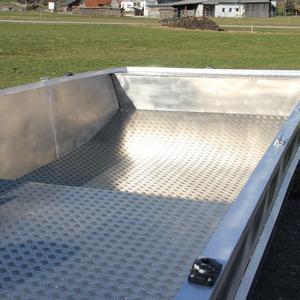 Aluminium-Innenboden im Bug für SilverCarp 450 (bei Zeltaufbau) Aluminium-Innenboden im Bug für SilverCarp 450 (bei Zeltaufbau)