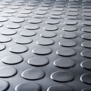 Noppen-Gummimatte im Heck (SilverCarp 500 / SilverCarp 550) Noppen-Gummimatte im Heck (SilverCarp 500 / SilverCarp 550)